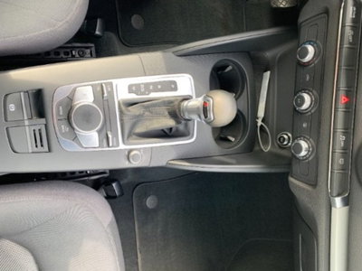 Audi A3 Sedan 35 TFSI S tronic COD Admired (10)