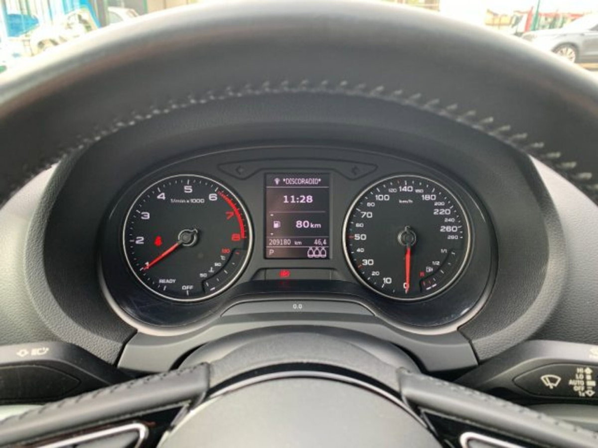 Audi A3 Sedan 35 TFSI S tronic COD Admired (14)