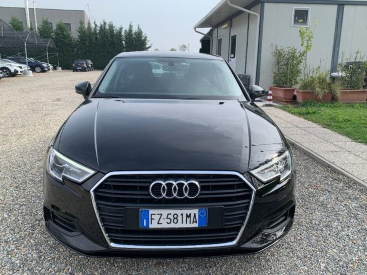 Audi A3 Sedan 35 TFSI S tronic COD Admired (2)