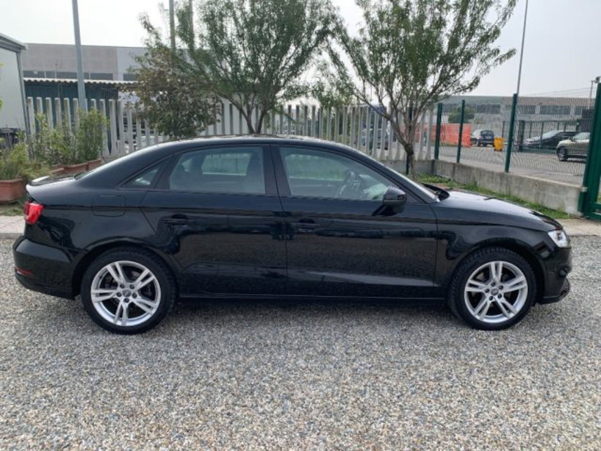 Audi A3 Sedan 35 TFSI S tronic COD Admired (4)