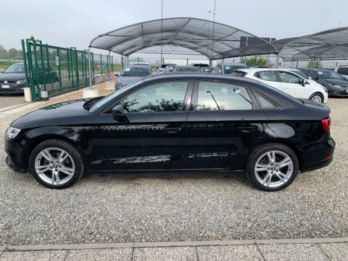 Audi A3 Sedan 35 TFSI S tronic COD Admired (8)