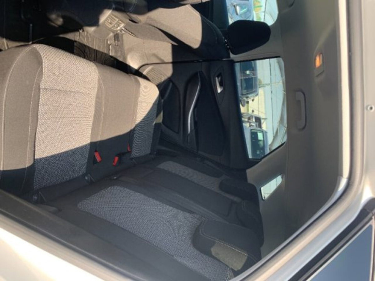 Opel Grandland X 1.6 diesel Ecotec Start&Stop Ultimate (9)