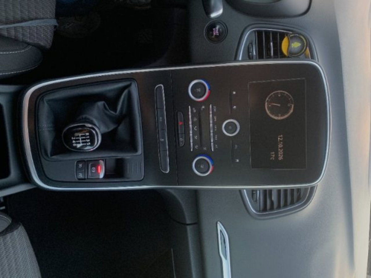 Renault Scenic E-Tech Electric XMod dCi 110 CV Start&Stop Energy Limited (11)