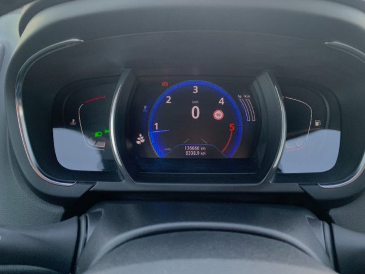 Renault Scenic E-Tech Electric XMod dCi 110 CV Start&Stop Energy Limited (12)