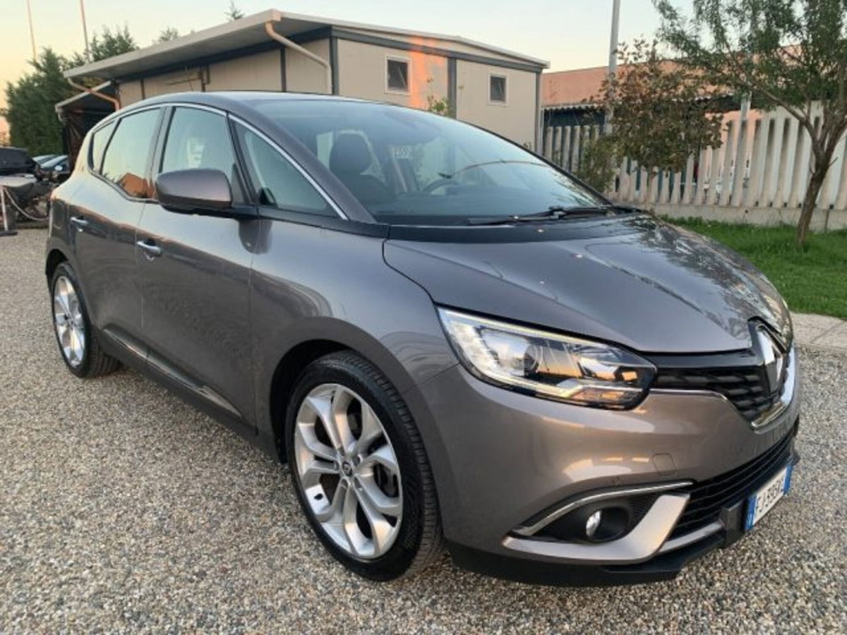 Renault Scenic E-Tech Electric XMod dCi 110 CV Start&Stop Energy Limited (3)