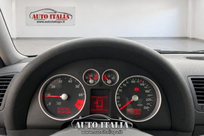 Audi TT Coupé 1.8 T 20V 179 CV cat (13)