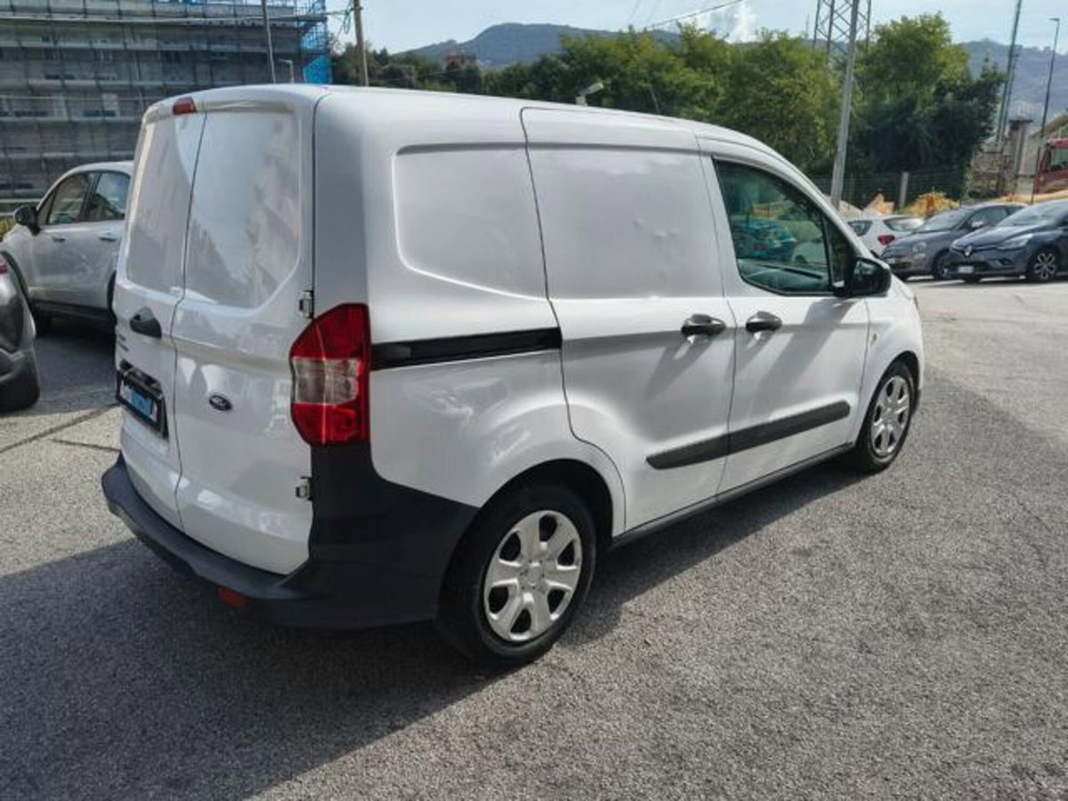 Ford Transit Courier 1.5 TDCi 75CV  Trend (4)