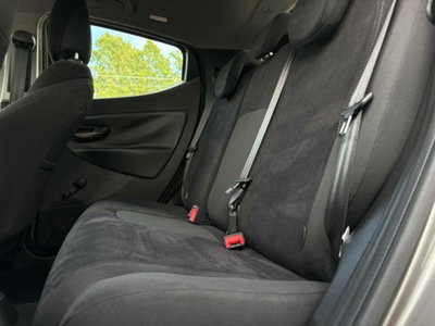 Lancia Ypsilon 1.2 69 CV 5 porte GPL Ecochic Platinum (13)