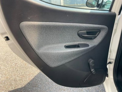 Lancia Ypsilon 1.0 FireFly 5 porte S&S Hybrid Ecochic Gold (14)