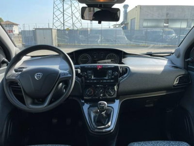 Lancia Ypsilon 1.0 FireFly 5 porte S&S Hybrid Ecochic Gold (5)