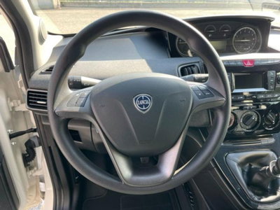 Lancia Ypsilon 1.0 FireFly 5 porte S&S Hybrid Ecochic Gold (6)