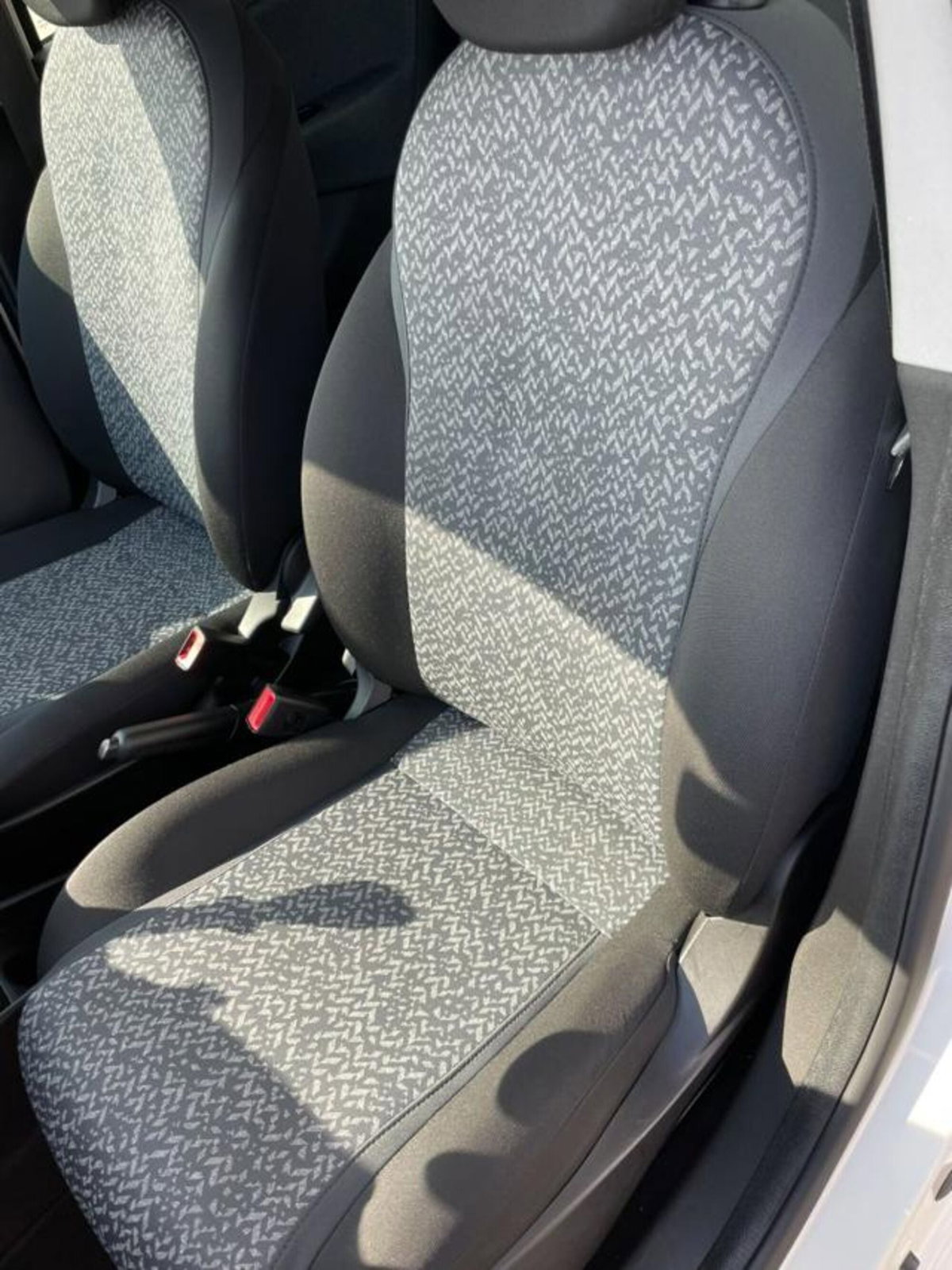 Lancia Ypsilon 1.0 FireFly 5 porte S&S Hybrid Ecochic Gold (9)