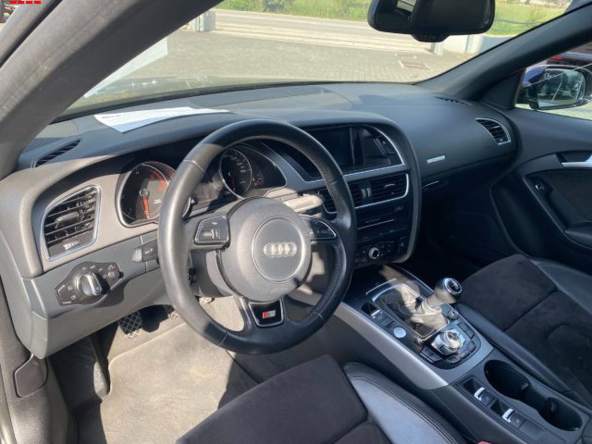 Audi A5 Cabrio 2.0 TDI 177 CV Business Plus (10)