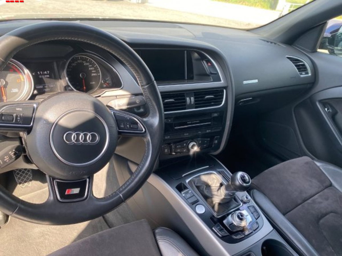 Audi A5 Cabrio 2.0 TDI 177 CV Business Plus (11)