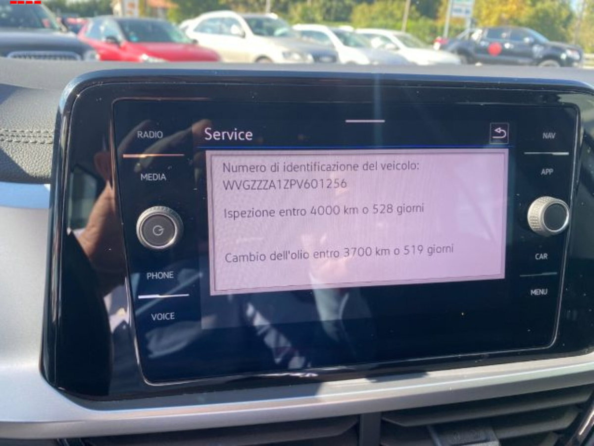 Volkswagen T-Roc 2.0 tdi Life 115cv (11)