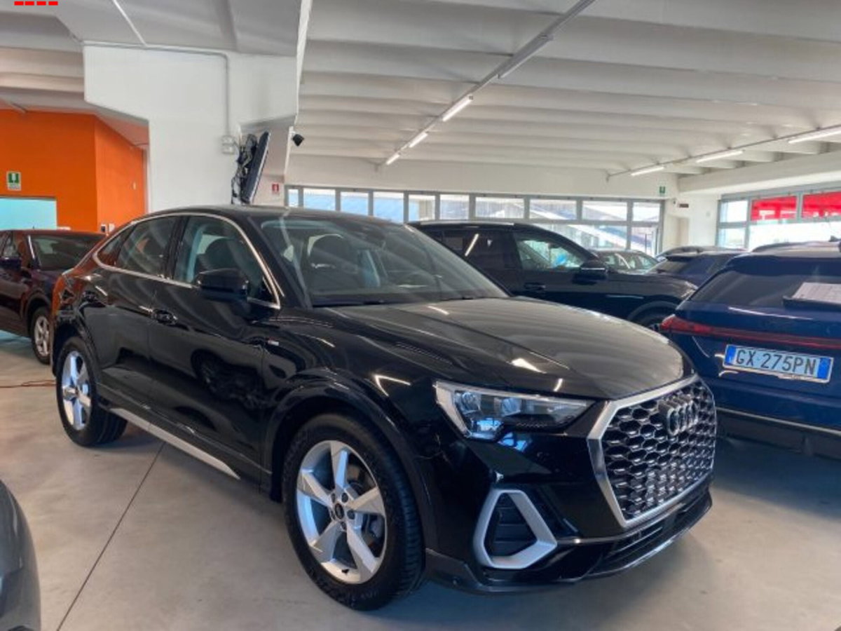 Audi Q3 Sportback 35 TDI quattro S tronic S line edition (2)