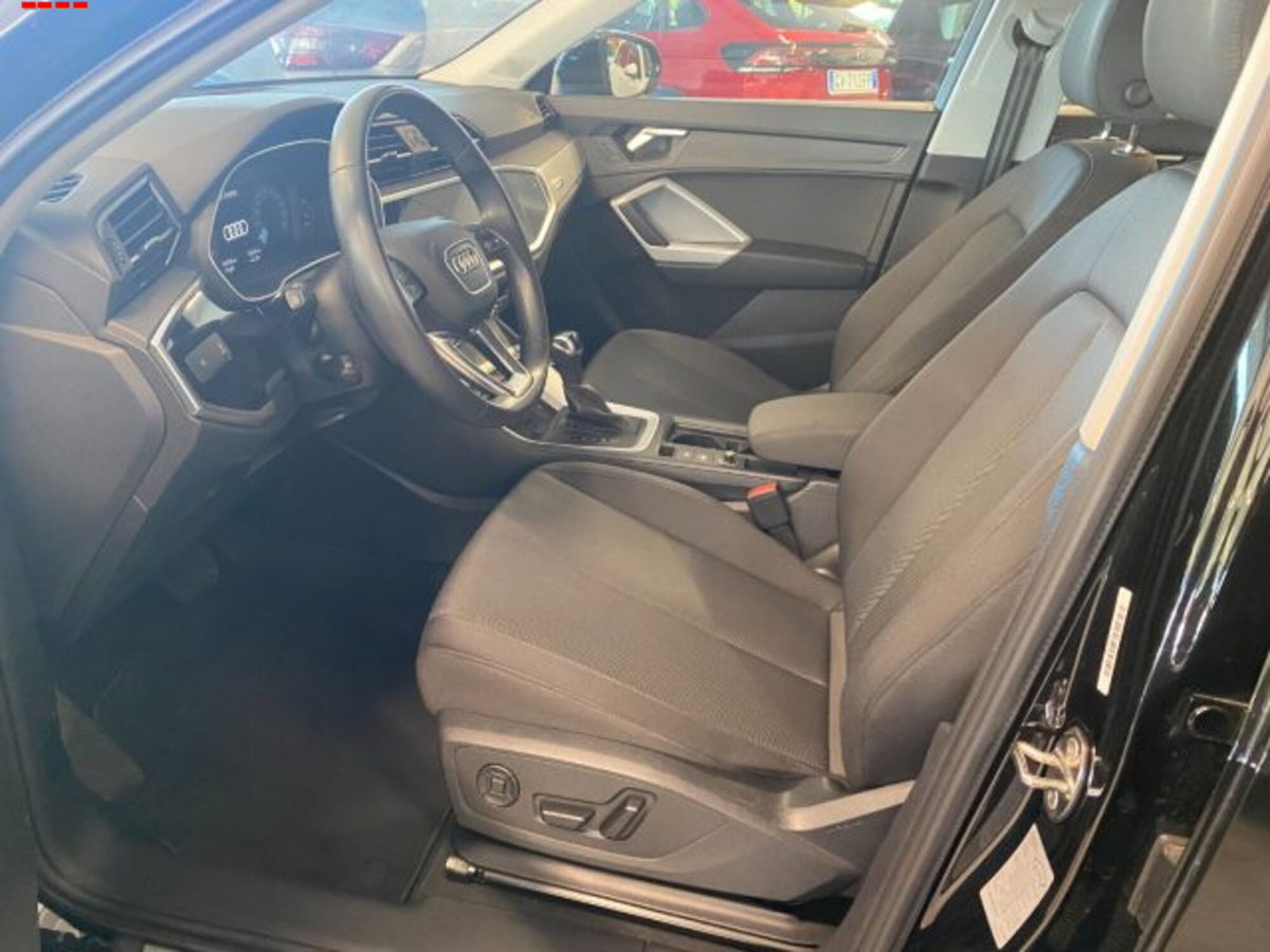 Audi Q3 Sportback 35 TDI quattro S tronic S line edition (8)