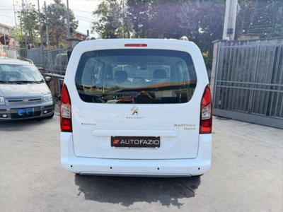 Peugeot Partner 1.6 e-HDi 92 CV S&S Outdoor (11)