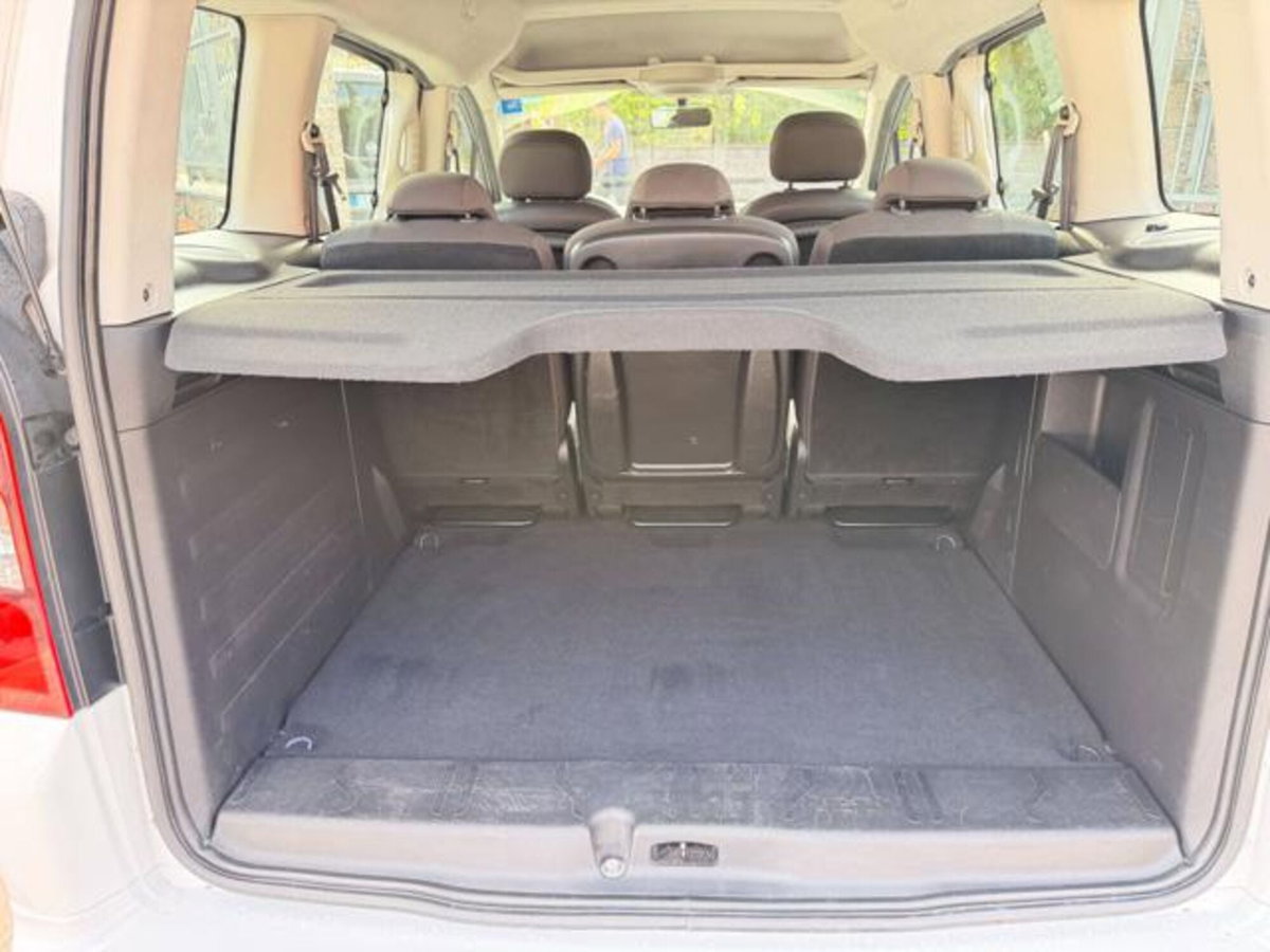 Peugeot Partner 1.6 e-HDi 92 CV S&S Outdoor (12)