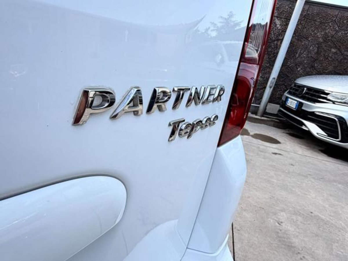 Peugeot Partner 1.6 e-HDi 92 CV S&S Outdoor (15)