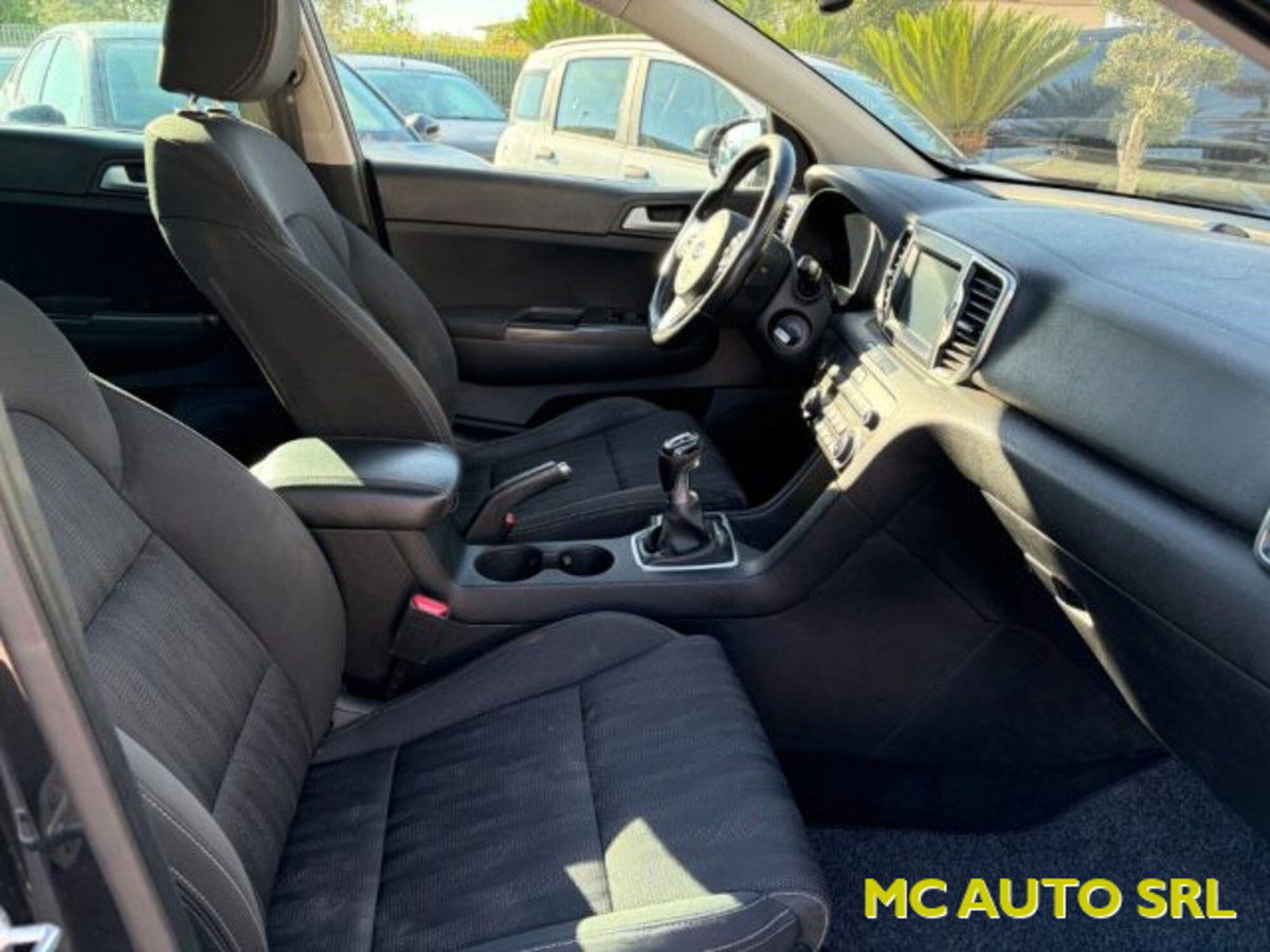 Kia Sportage 1.7 CRDI 2WD Active (9)