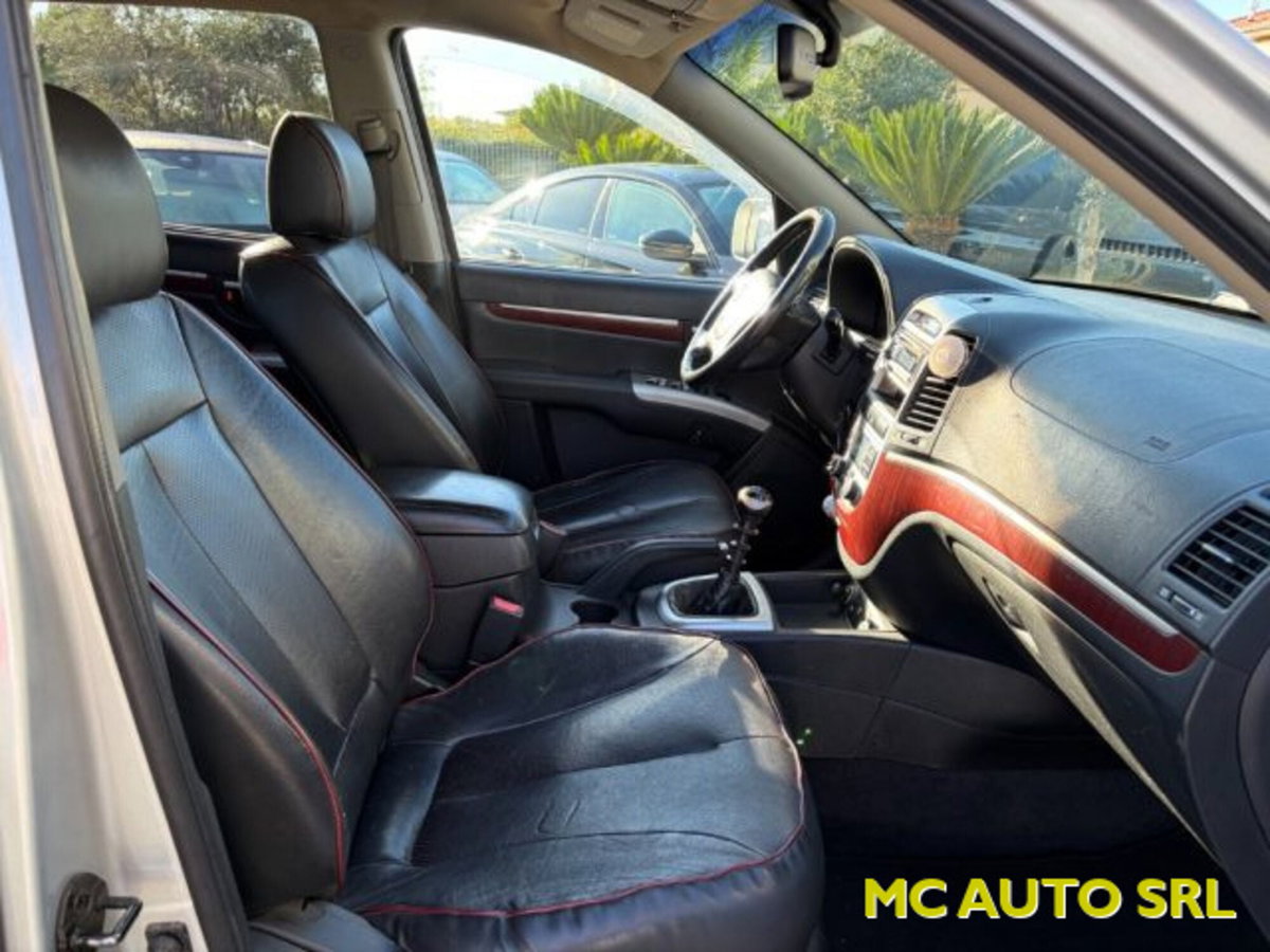 Hyundai Santa Fe 2.2 CRDi VGT Dynamic 5 p.ti (9)