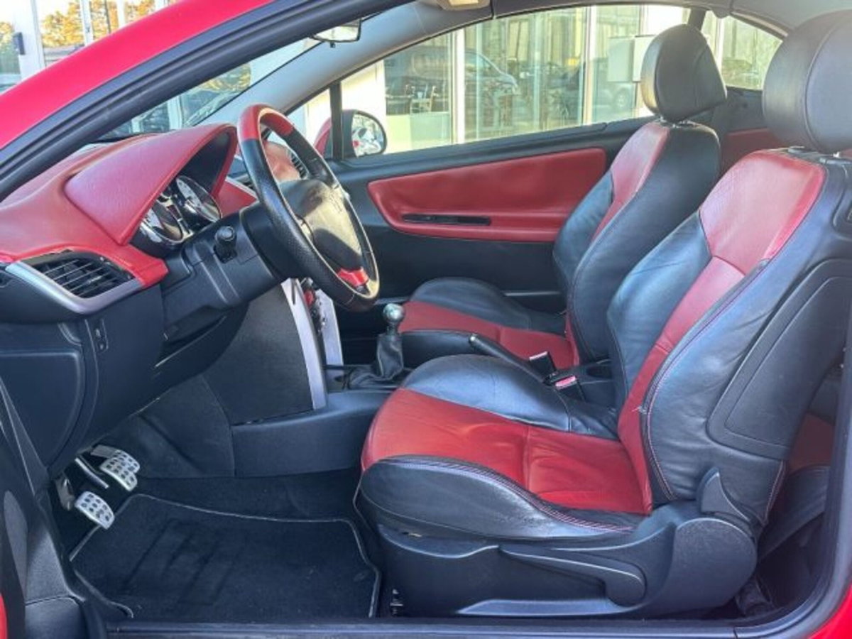 Peugeot 207 Cabrio VTi 120CV CC aut. Féline (11)