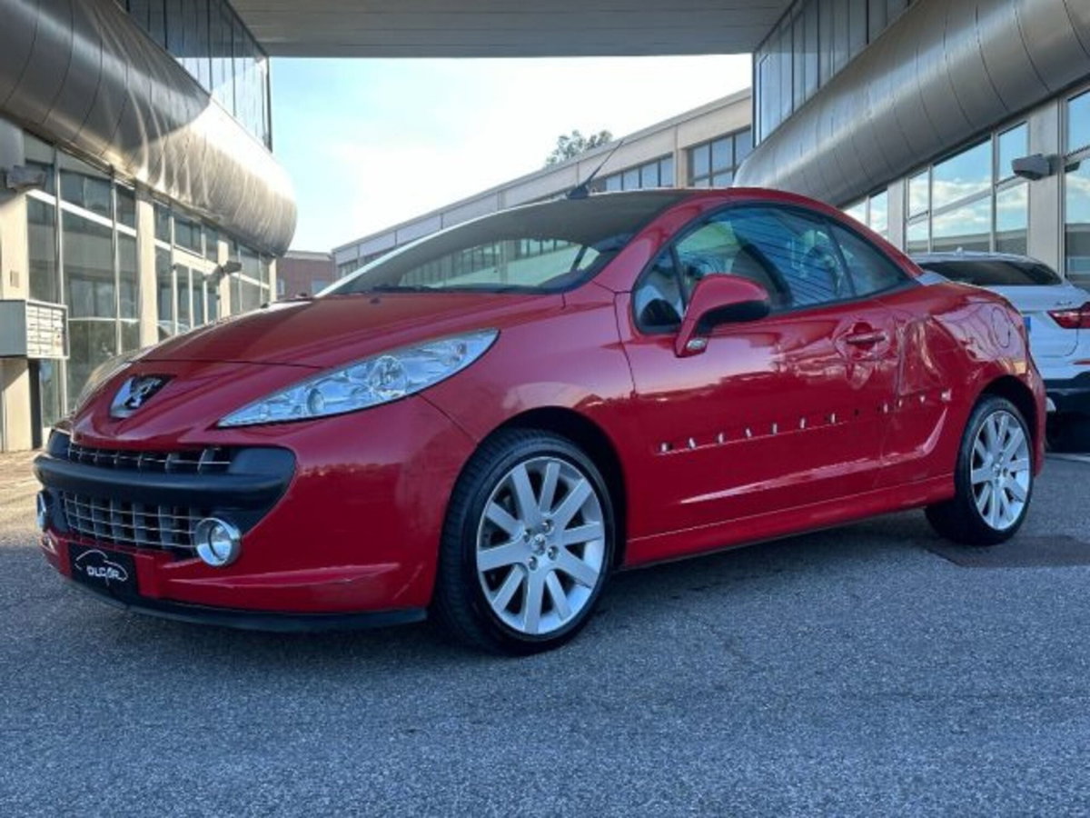 Peugeot 207 Cabrio VTi 120CV CC aut. Féline (3)