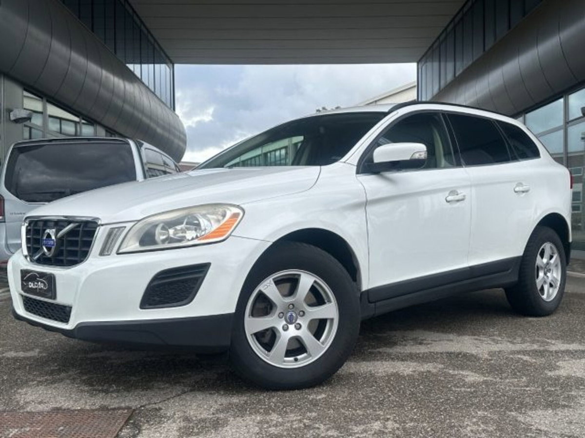 Volvo XC60 D3 AWD Geartronic Momentum