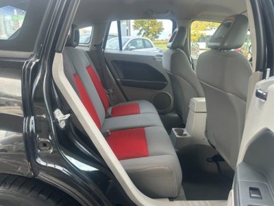 Dodge Caliber 2.0 Turbodiesel SXT (16)