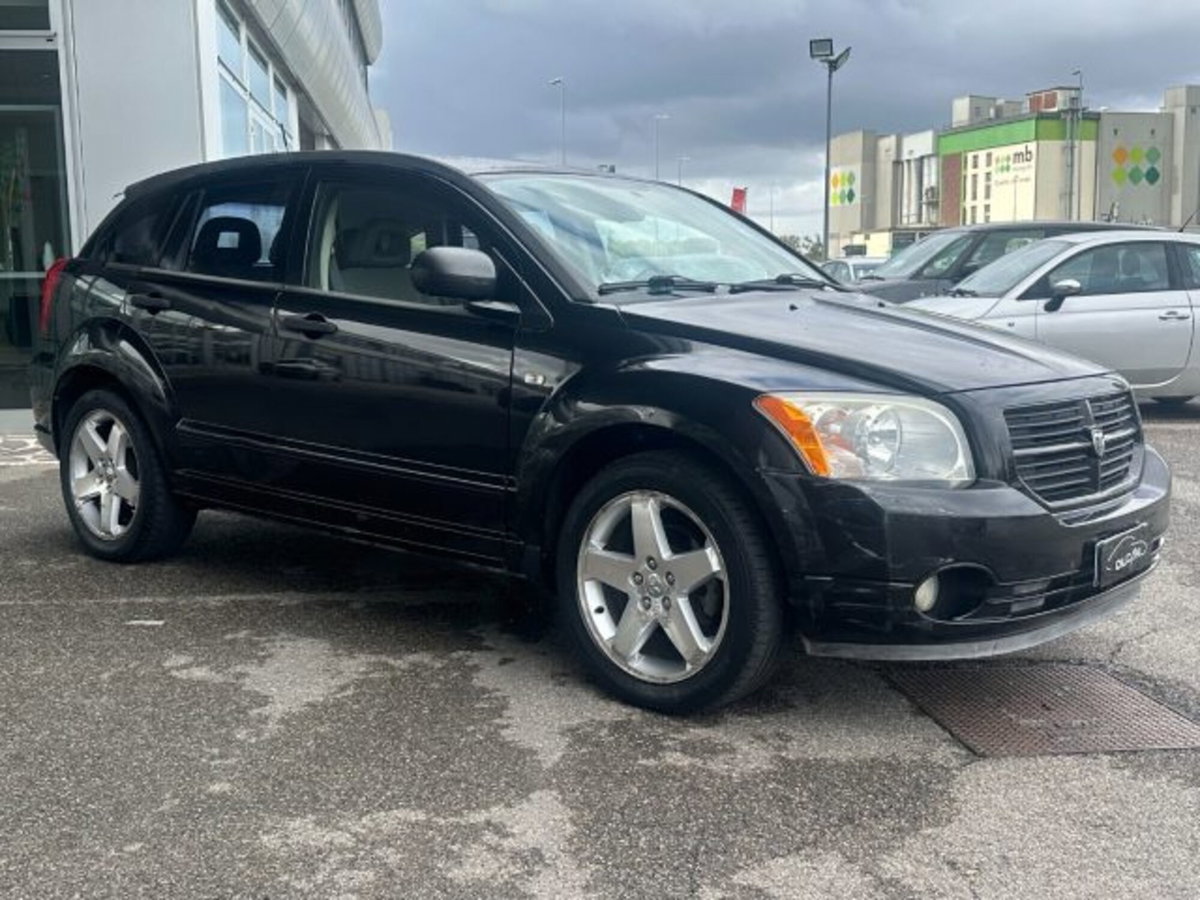 Dodge Caliber 2.0 Turbodiesel SXT (2)