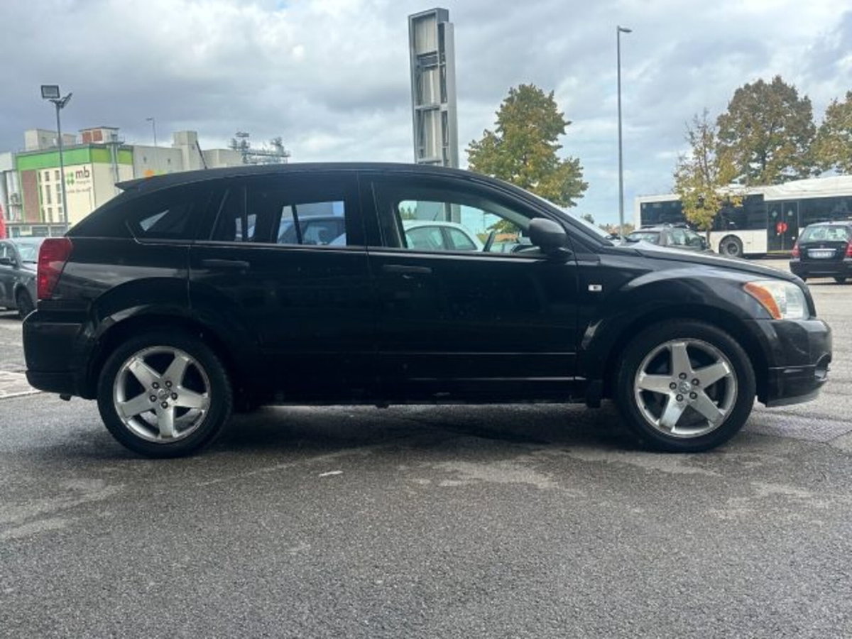 Dodge Caliber 2.0 Turbodiesel SXT (7)