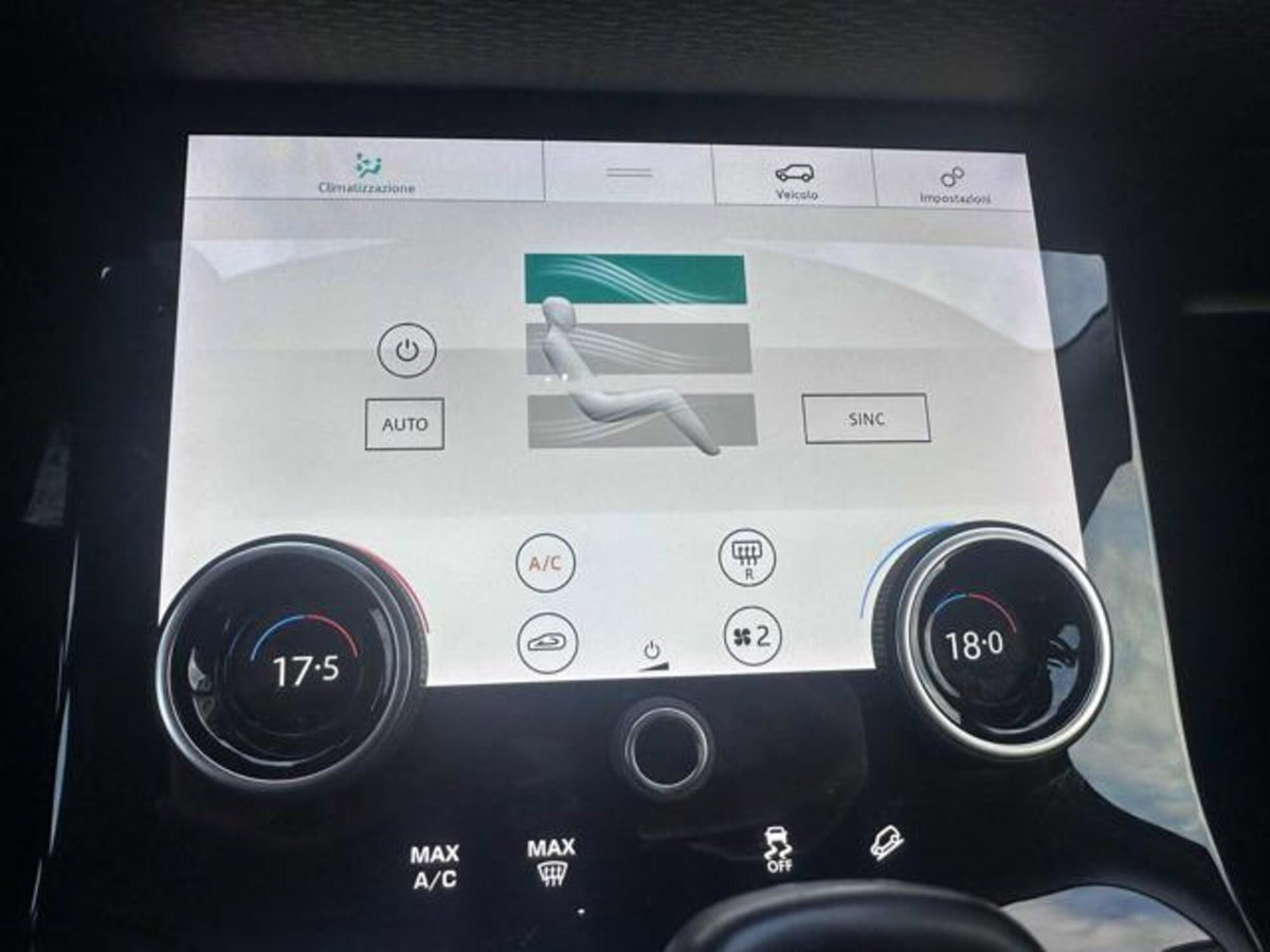 Land Rover Range Rover Evoque 2.0D I4 180 CV AWD Auto R-Dynamic (11)
