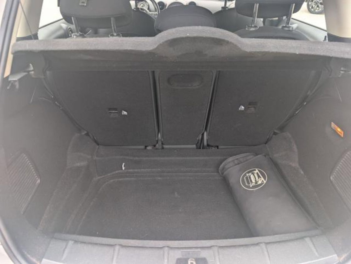 MINI Mini Countryman 1.6 Cooper Countryman (14)