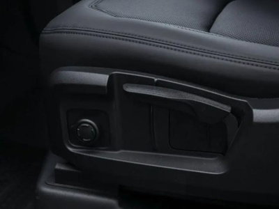 Land Rover Defender 110 3.0D I6 200 CV AWD Auto X-Dynamic S (18)