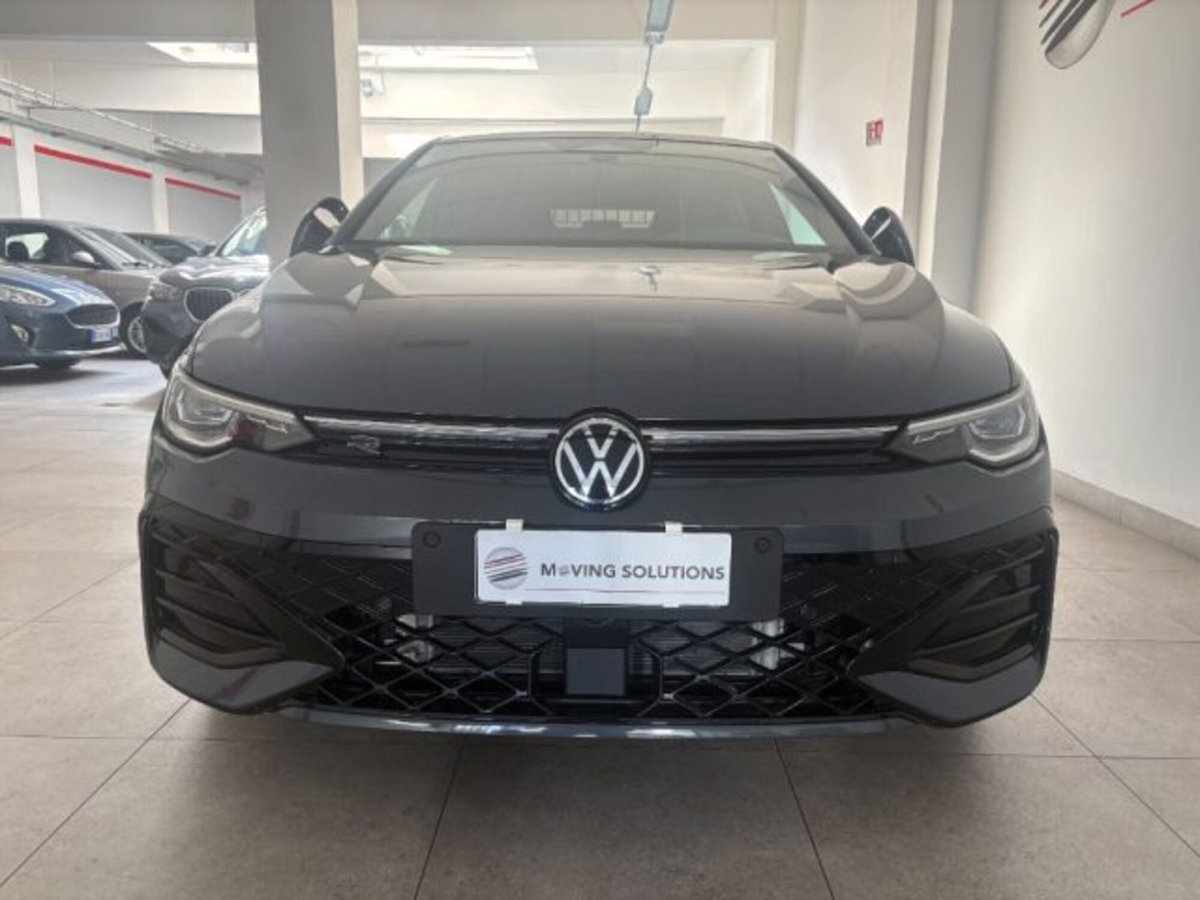 Volkswagen Golf Variant 1.5 eTSI 150 CV EVO ACT DSG R-Line (2)