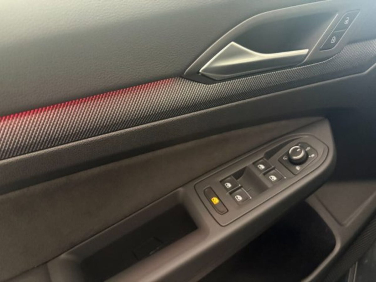 Volkswagen Golf Variant 1.5 eTSI 150 CV EVO ACT DSG R-Line (5)