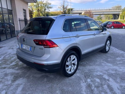 Volkswagen Tiguan 2.0 TDI 150 CV SCR DSG 4MOTION Life (3)