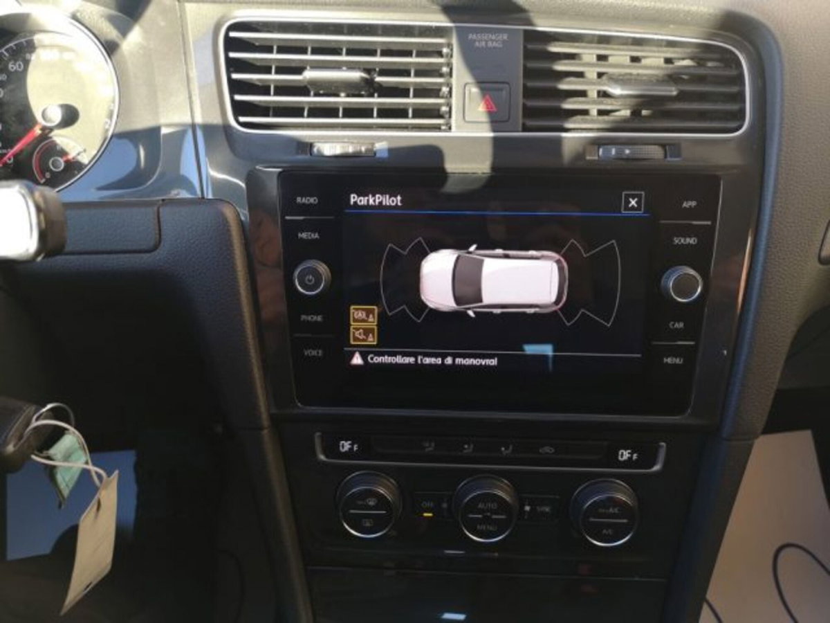 Volkswagen Golf 1.5 TGI DSG 5p. Business BlueMotion Technology (12)