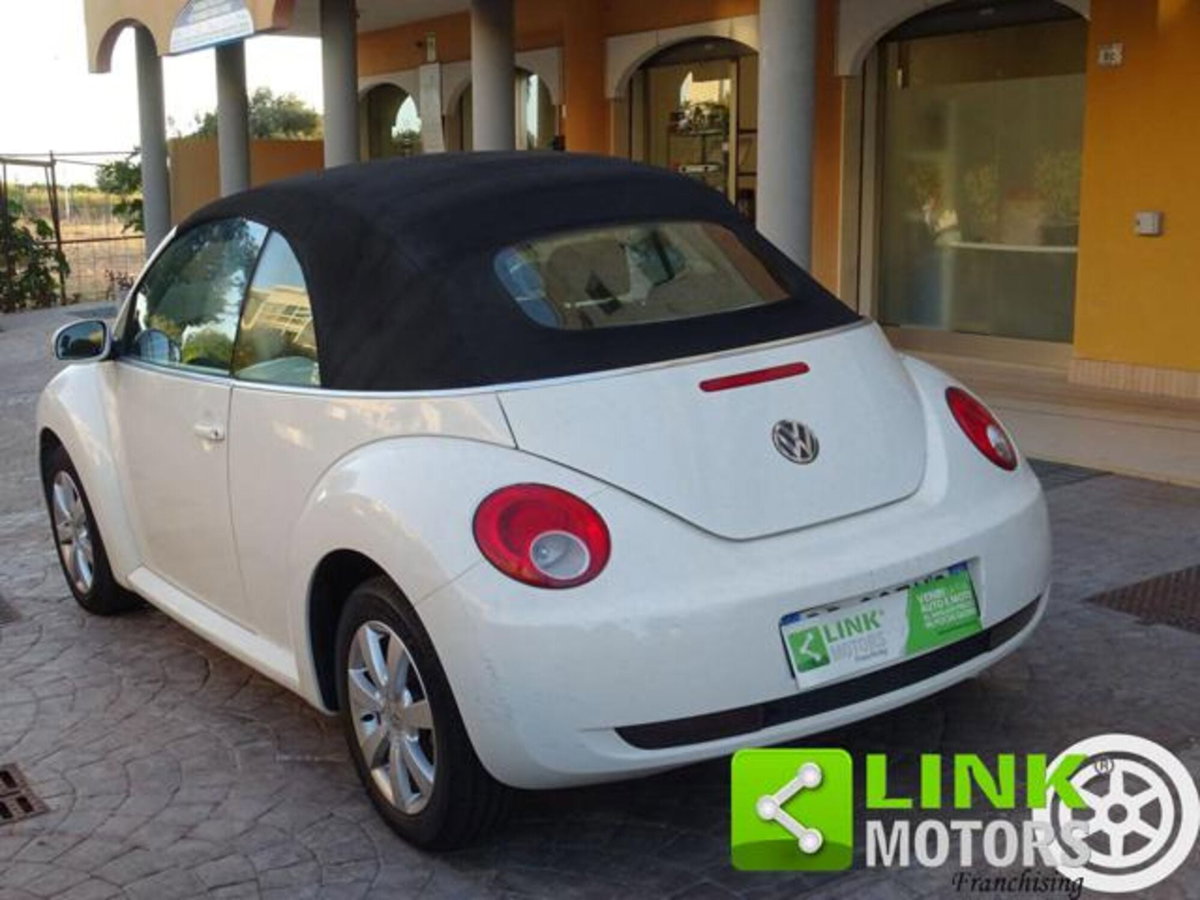 Volkswagen New Beetle Cabrio 1.6 Cabrio (6)