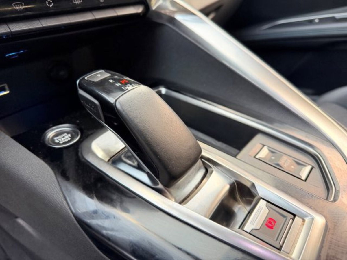 Peugeot 3008 Hybrid 225 e-EAT8 Allure Pack (15)