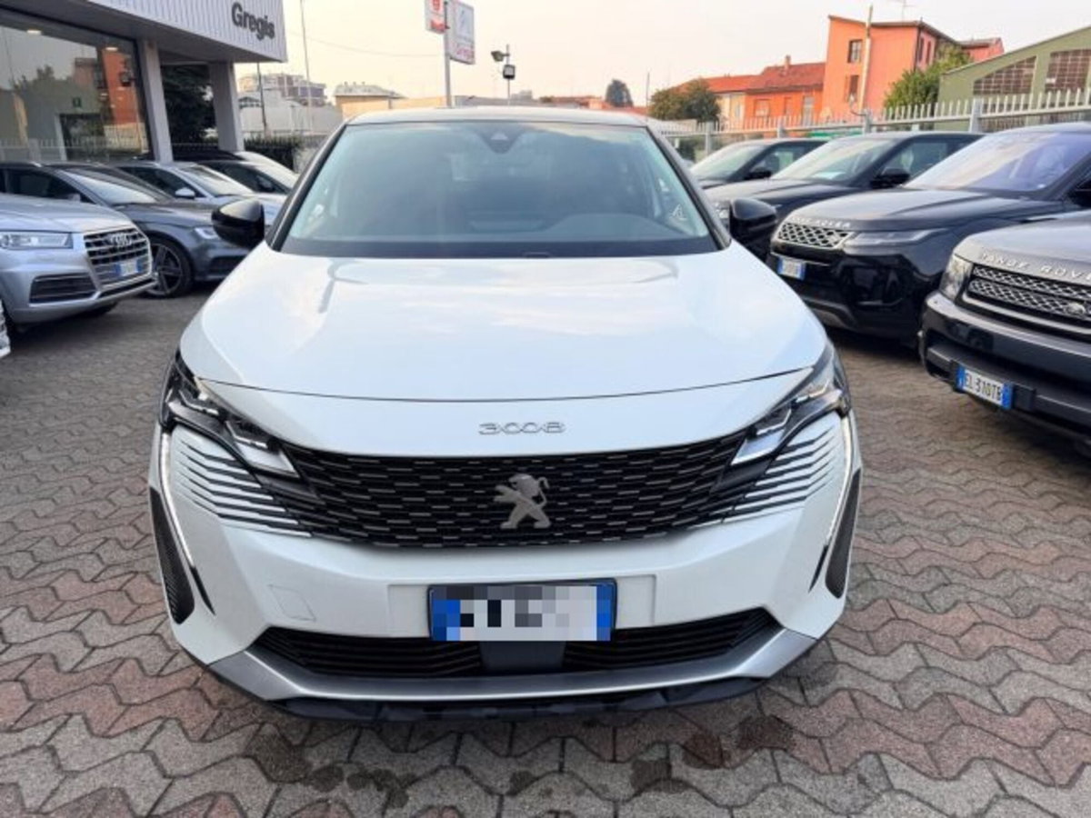 Peugeot 3008 Hybrid 225 e-EAT8 Allure Pack (2)