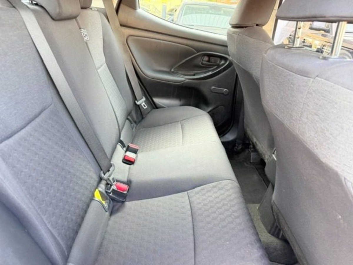 Toyota Yaris 1.5 Hybrid 5 porte Energy (10)