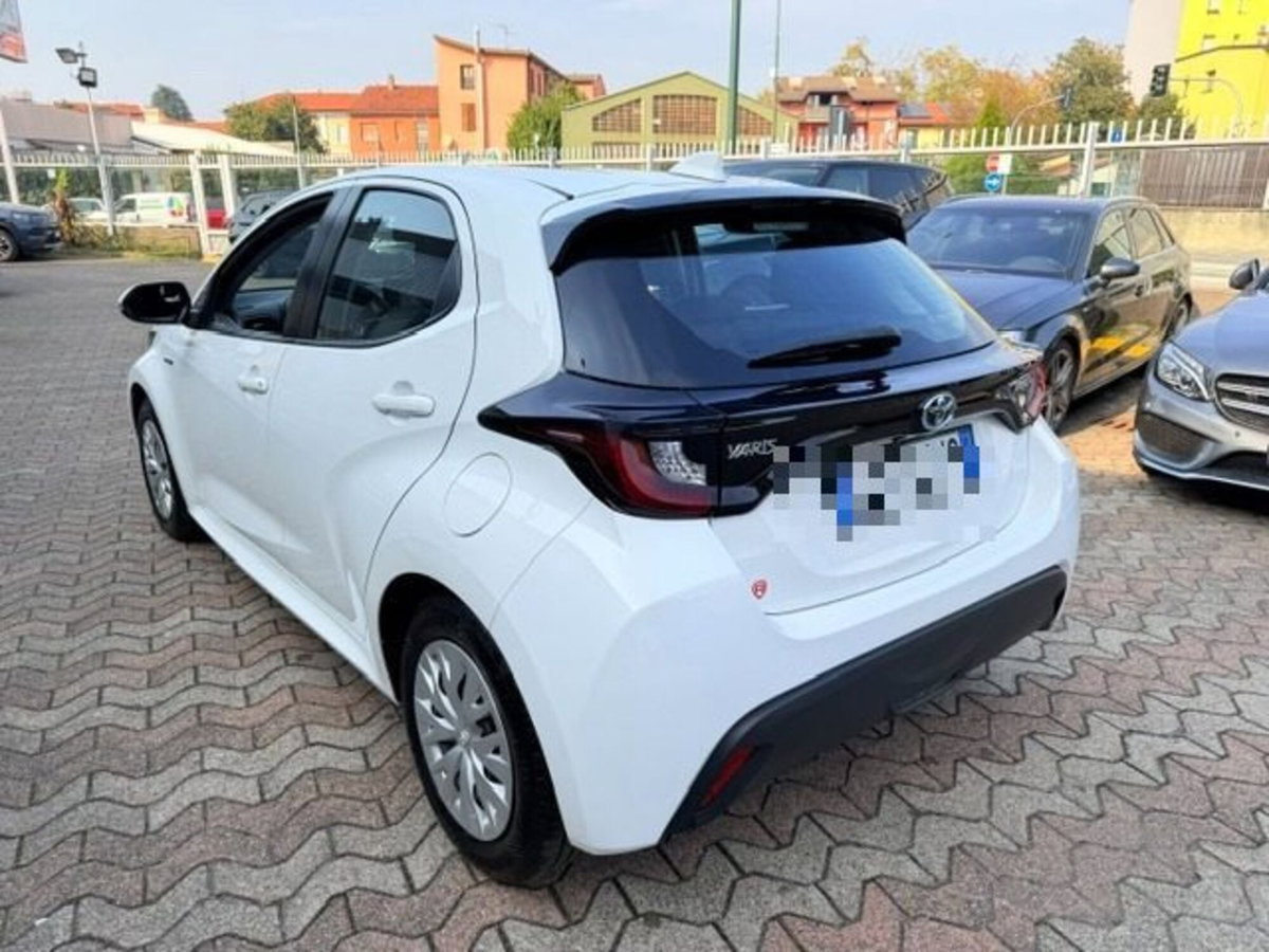 Toyota Yaris 1.5 Hybrid 5 porte Energy (6)