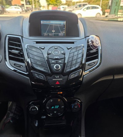 Ford Fiesta 1.0 80CV 5 porte Titanium (14)
