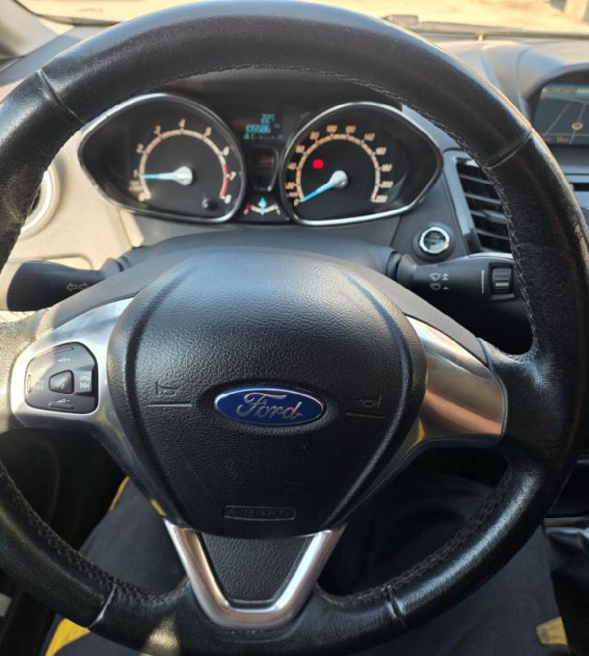 Ford Fiesta 1.0 80CV 5 porte Titanium (16)