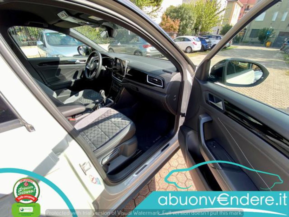 Volkswagen T-Roc 1.5 tsi R-Line (15)