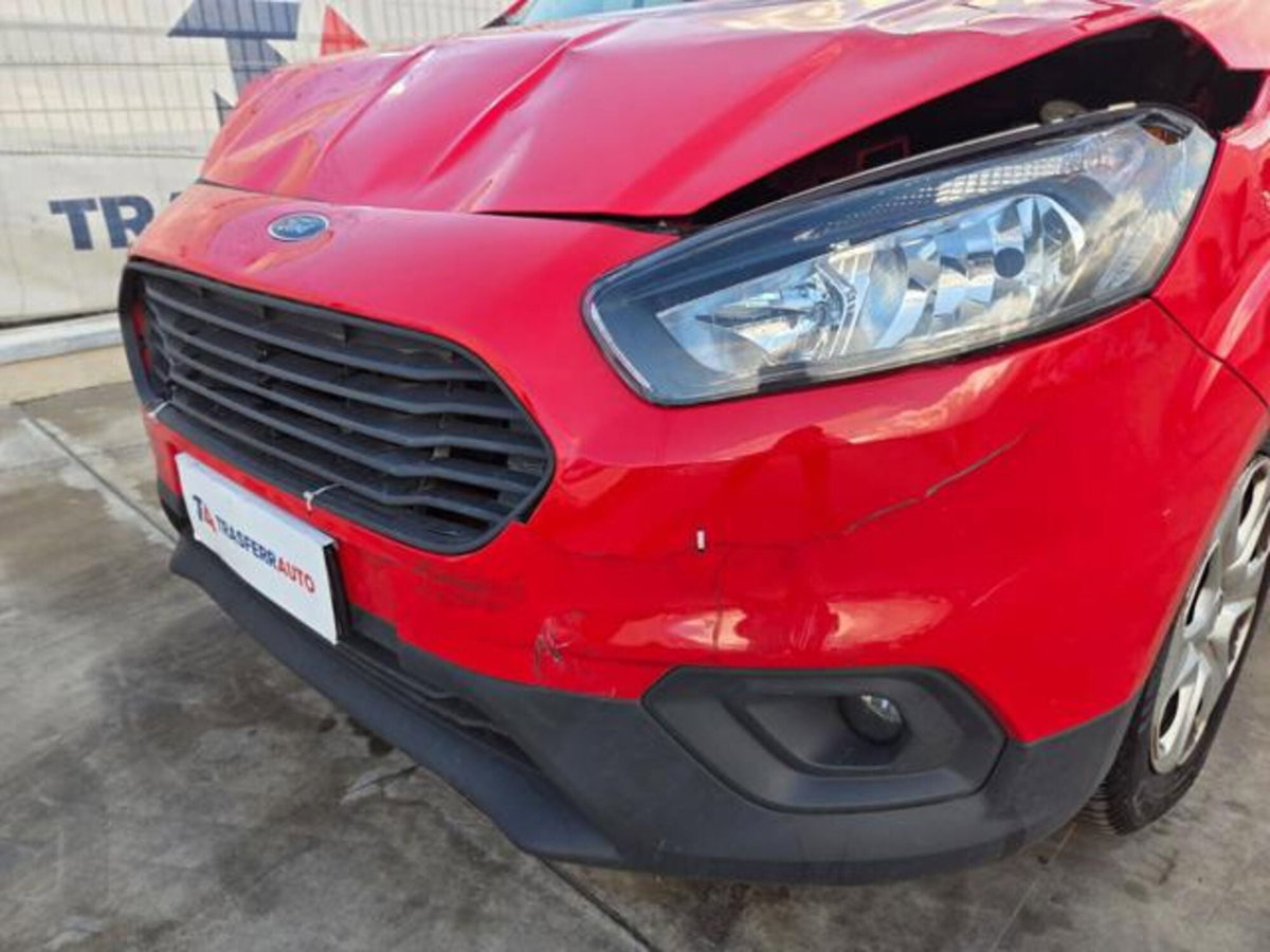 Ford Transit Courier 1.5 TDCi 100CV  Trend (18)