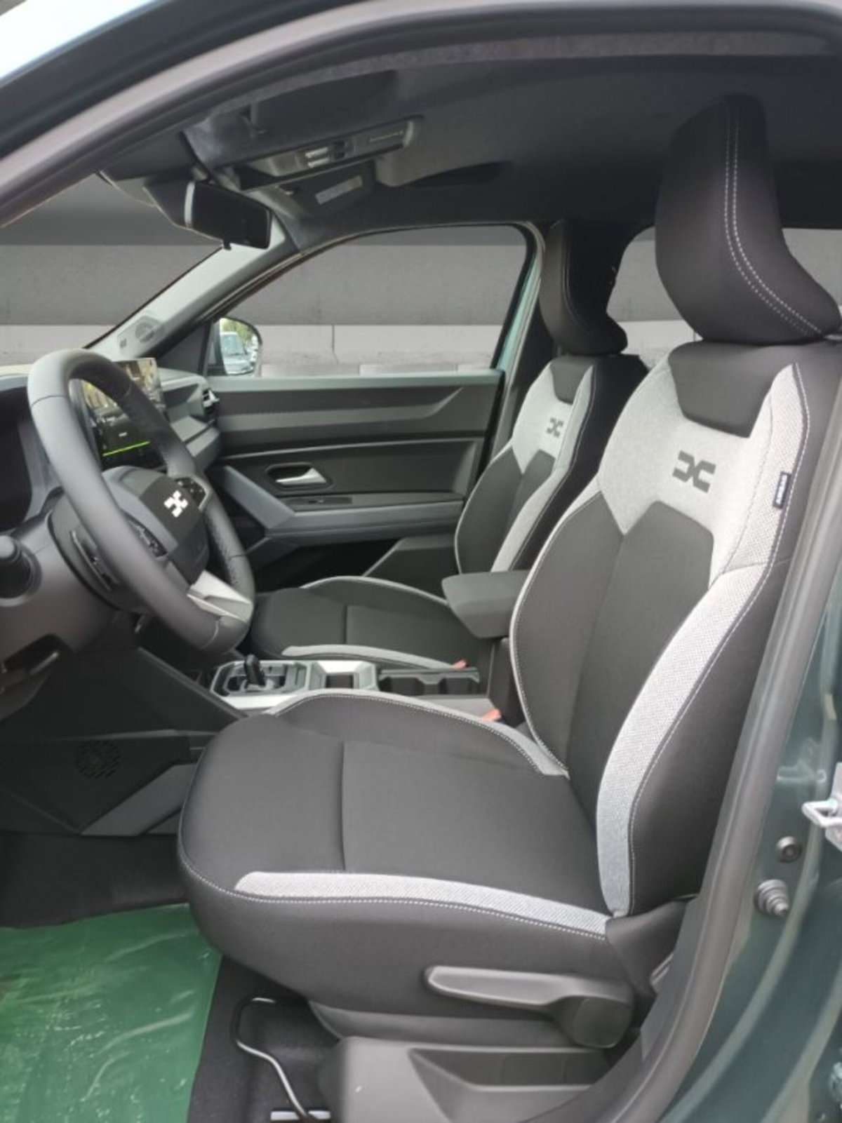Dacia Duster 1.2 Eco-G Journey 120cv (8)