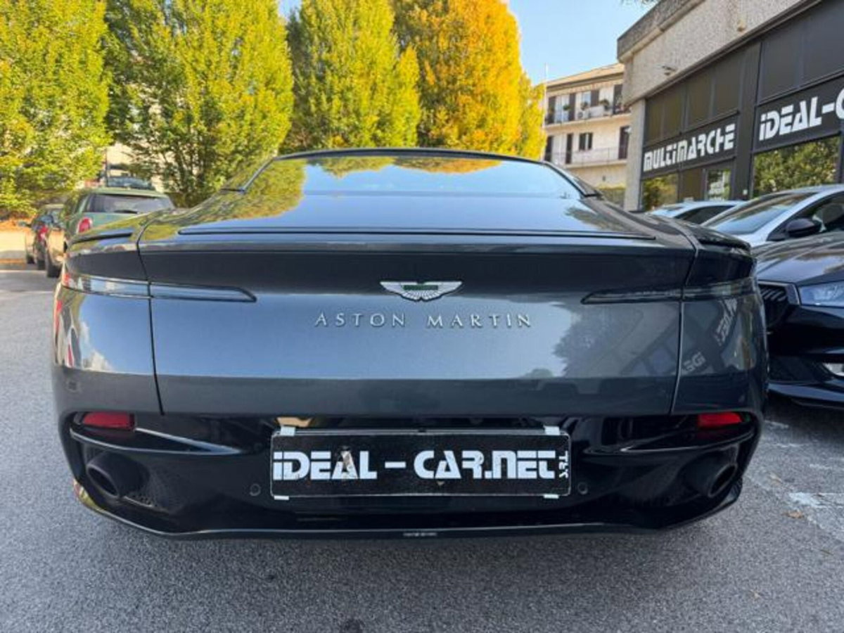 Aston Martin DB11 DB11 V8 Coupé (4)